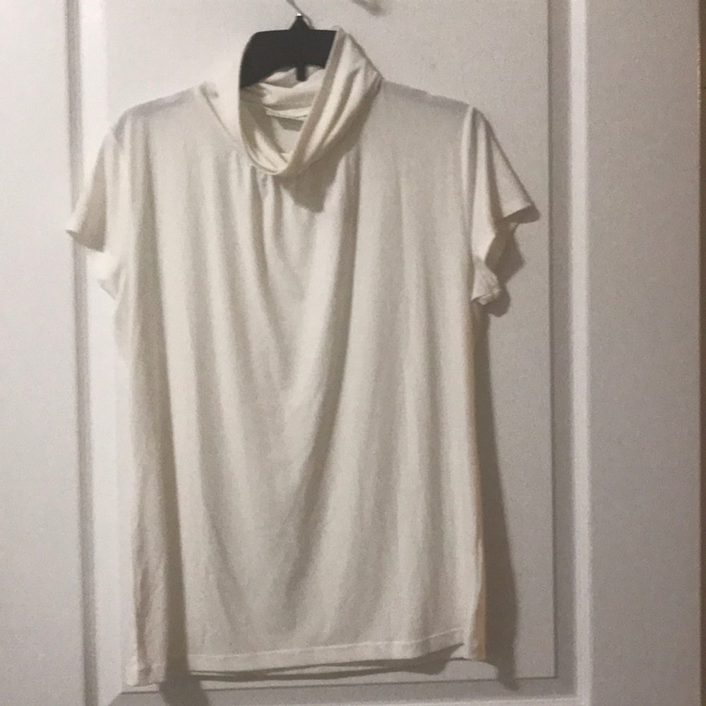 Brand new. NY and company top